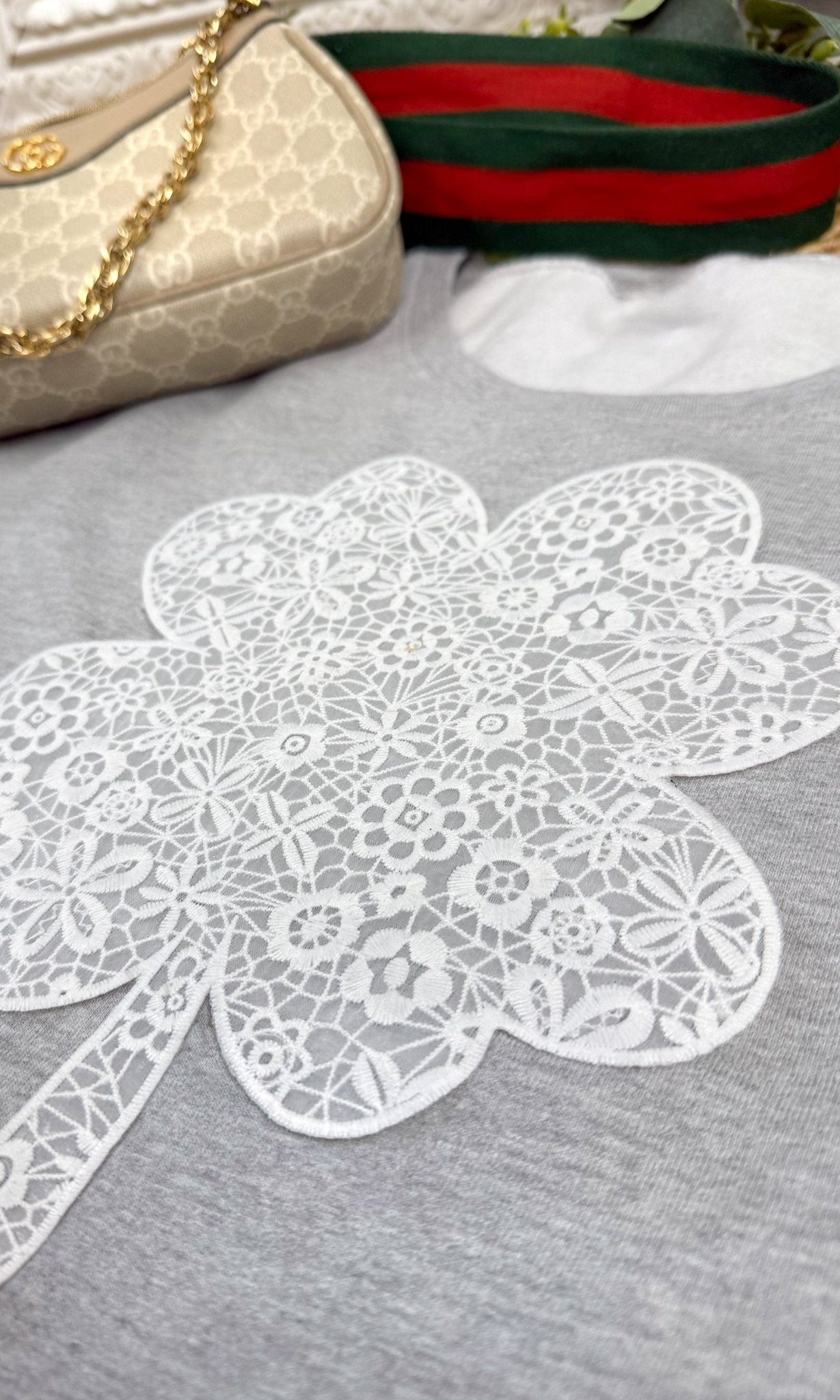 Clover Lace Graphic Cropped Sweatshirt - Free Spirited