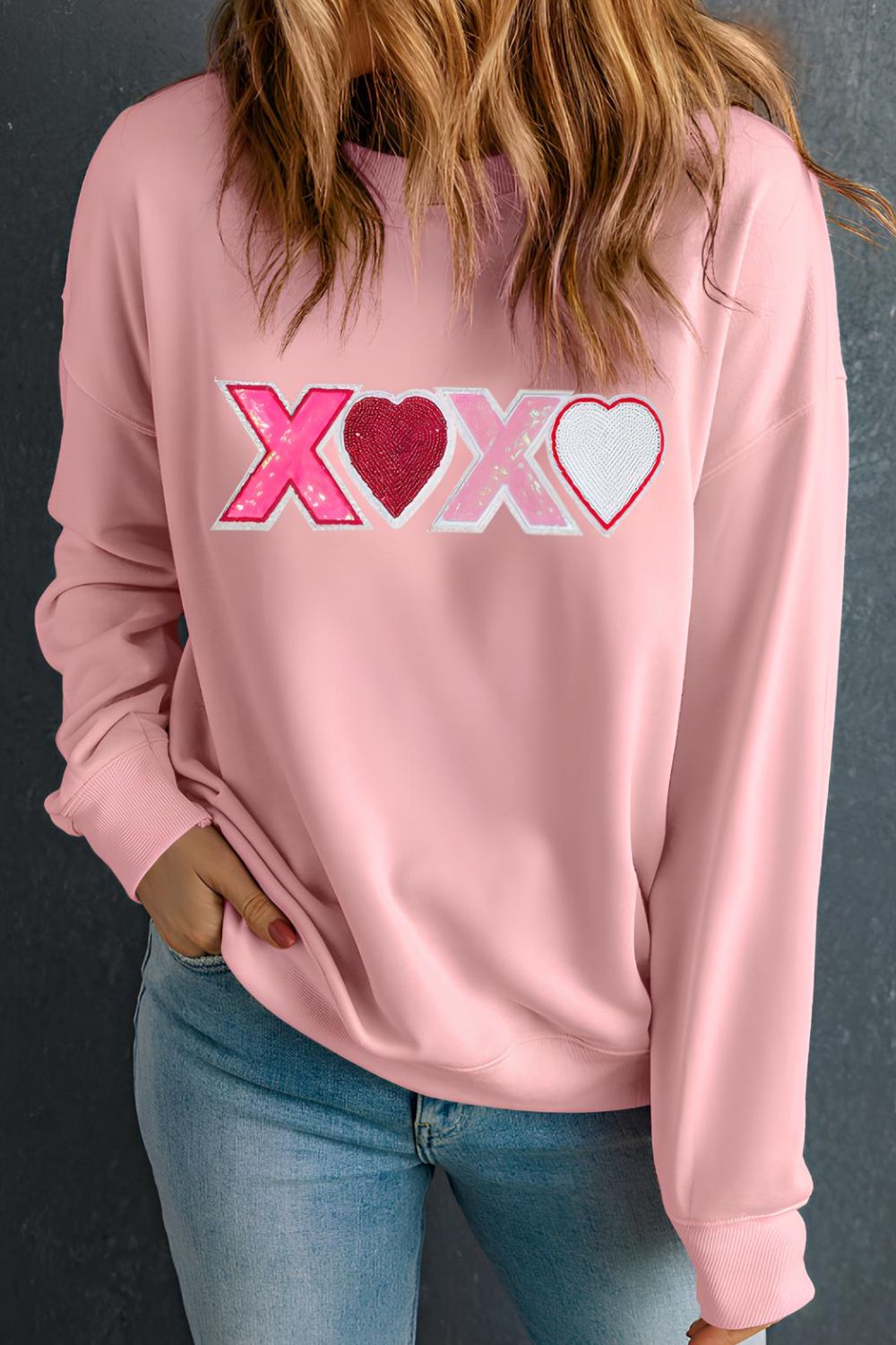 Valentine’s Day XOXO Round Neck Long Sleeve Sweatshirt - Free Spirited
