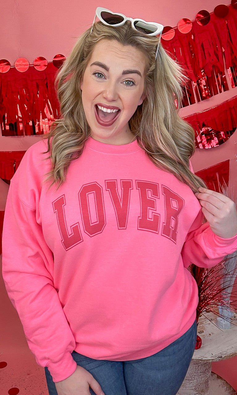 Valentine's Lover Graphic Sweatshirt - Free Spirited